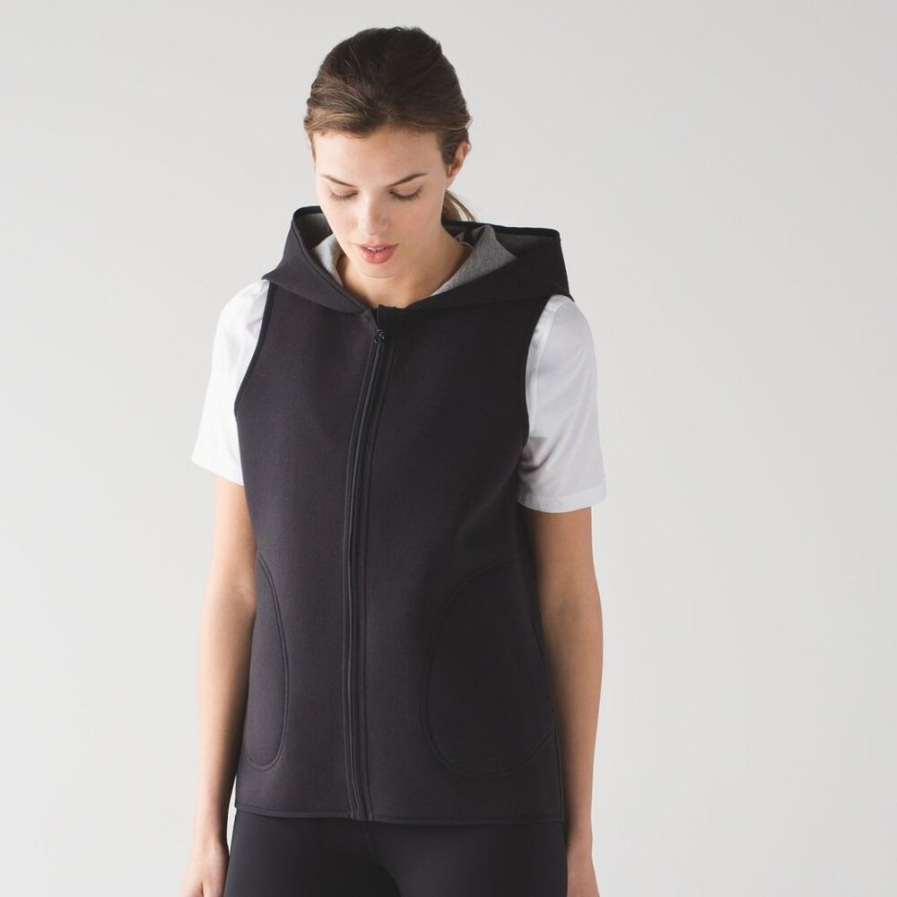 Lululemon Women's Insculpt Reversible Vest - Black